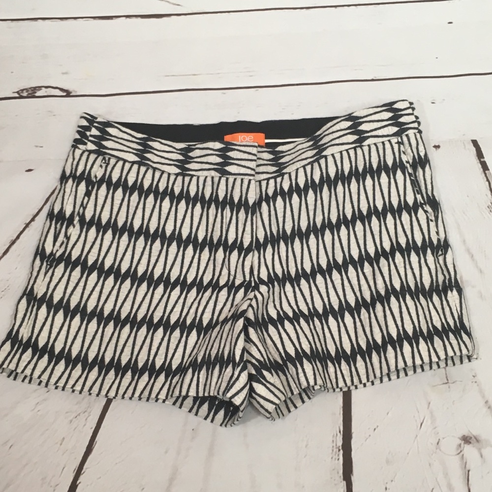 JOE FRESH • 2 Geometric Shorts Women Black White